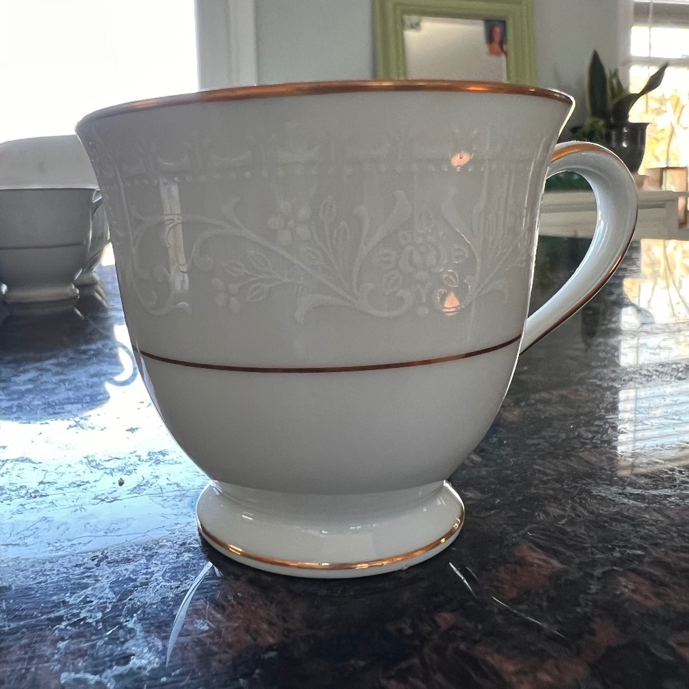 Vintage Noritake Guenevere Demitasse Cups and Saucers - Lot 23 Pieces